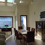 Bad & Bed & Breakfast 3*