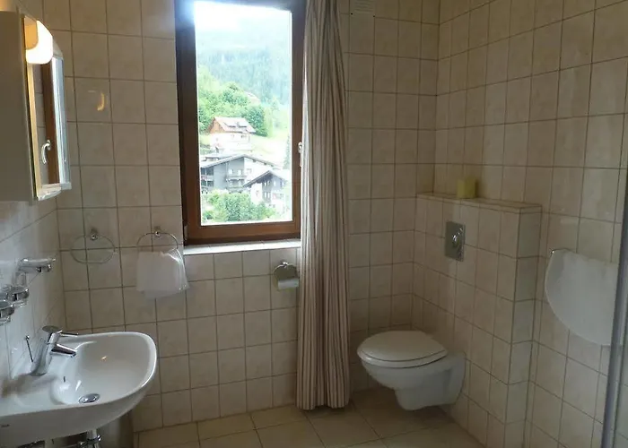 Bad & Bed & Breakfast 3*